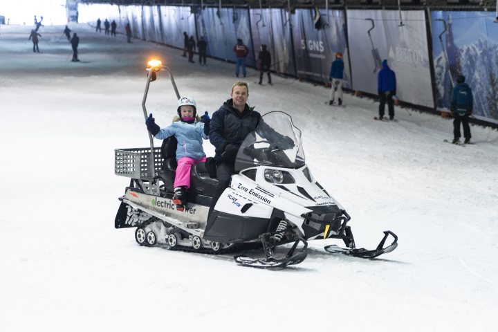 Elektrische sneeuwscooter piste Zoetermeer