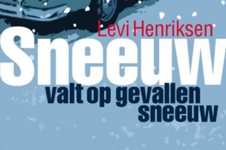 Sneeuw valt op gevallen sneeuw