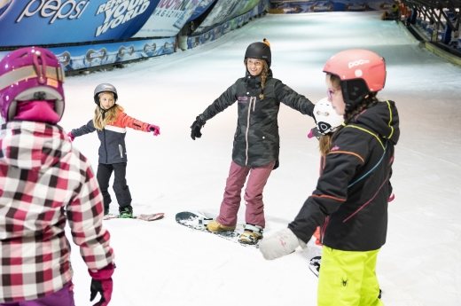 hoorbaar Uittrekken verband Leren Snowboarden in Echte Sneeuw | SnowWorld Zoetermeer